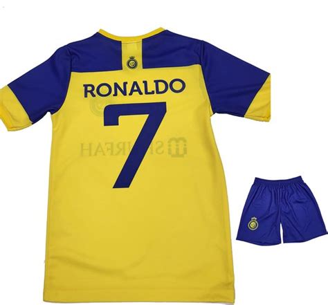 voetbaltenue jongens
